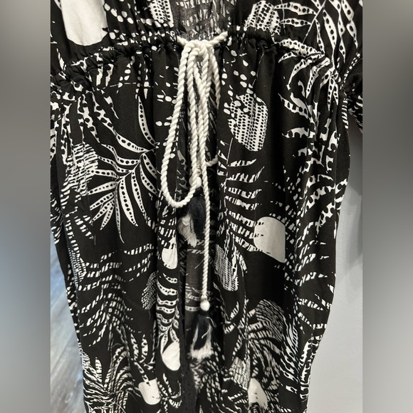 💝 Blue island swimsuit cover it’s gorgeous and stylish. - Picture 2 of 4